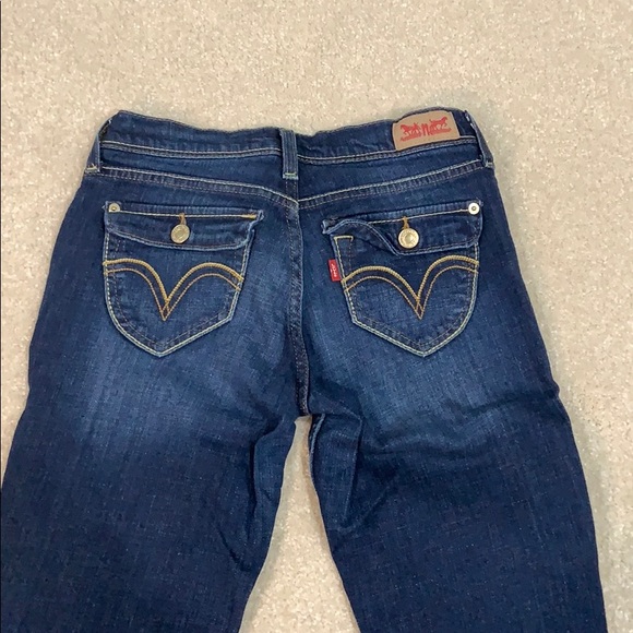 Levi’s - Picture 4 of 4